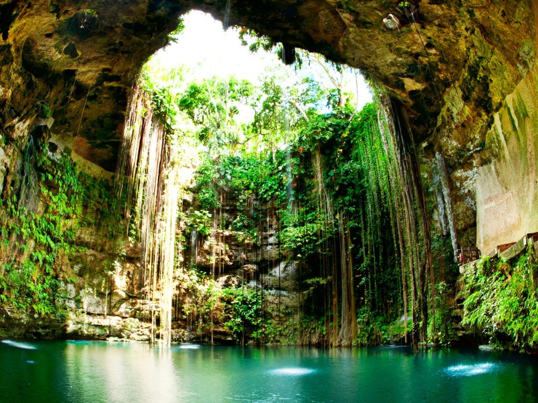 Ik- Kil the sacred Mayan cenote with Buffet included - CLICK FOR MORE DETAILS